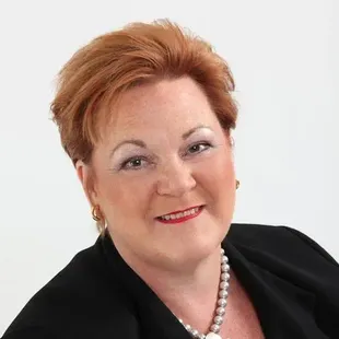 Anne, Aligned therapist